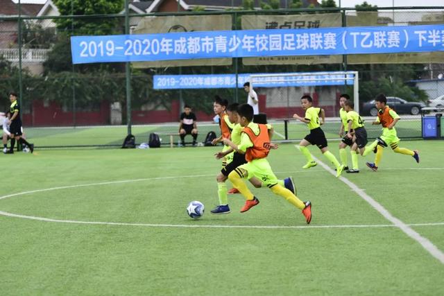 李昊炎在拉玛西亚完成正式首秀，替补出场表现亮眼